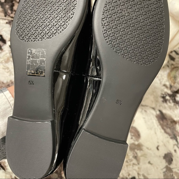 Tory Burch Black Claire Patent Leather Gold Tone Ballet Flats Size 5.5 - Picture 5 of 10